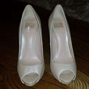 Truth or Dare by Madonna cream peep toe heels